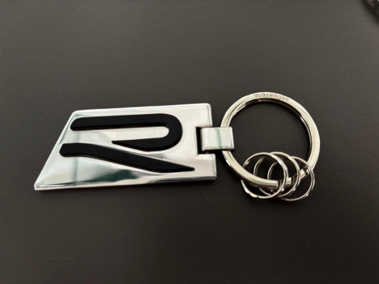 Volkswagen „R“ Schlüsselanhänger