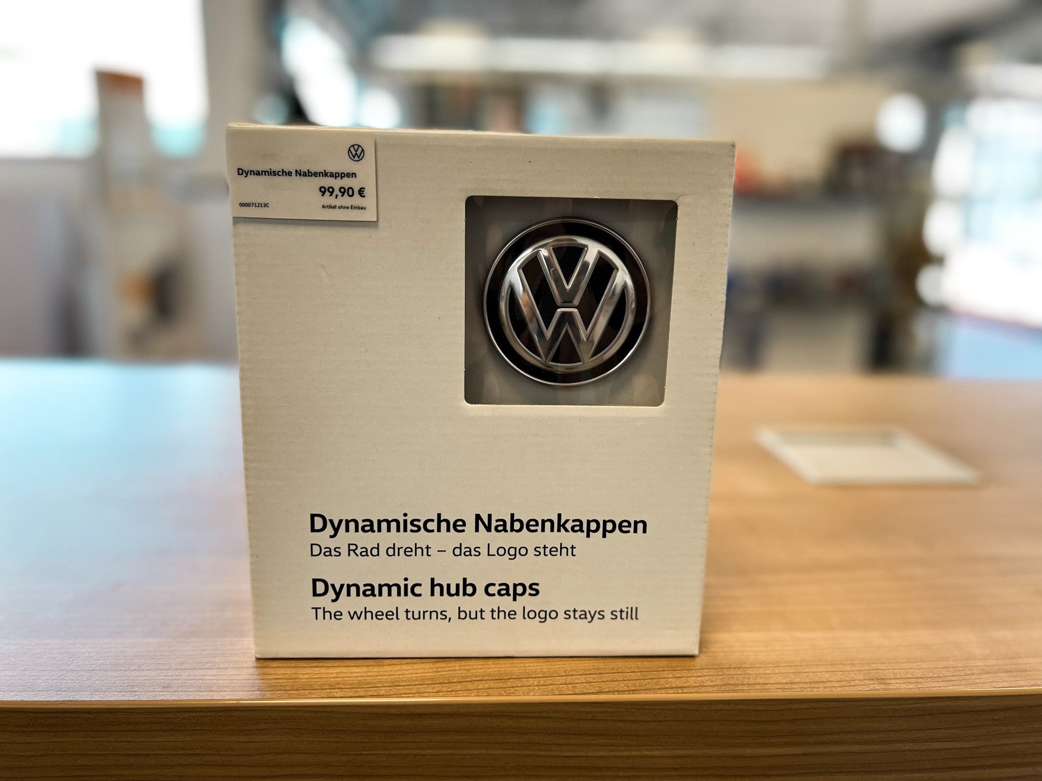 Original VW Dynamische Nabenkappen / Räder Zubehör / 000071213D